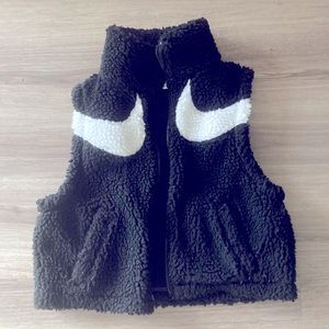 Black fleece XS Nike vest